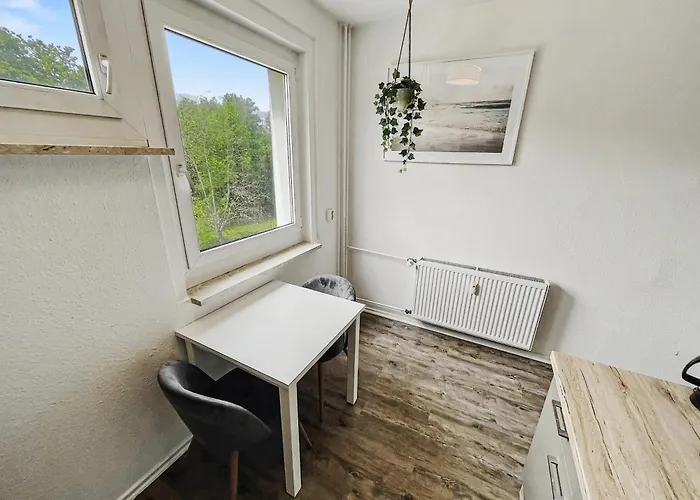 Staytime - Almond * Chemnitz